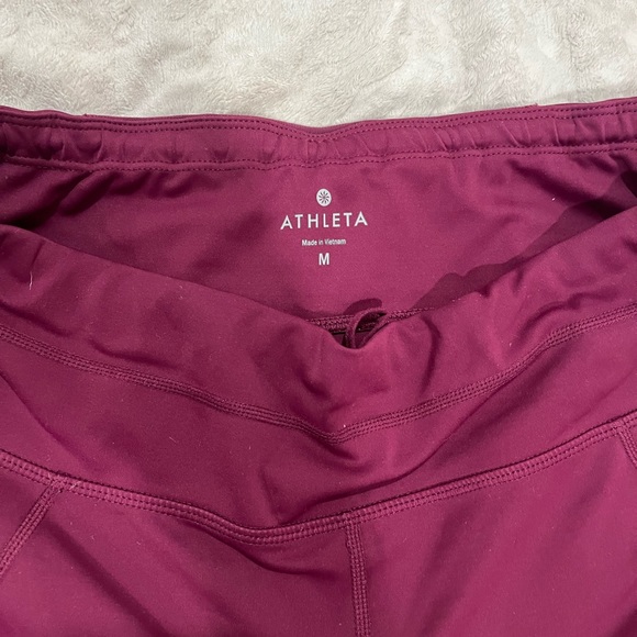 Athleta high waisted capri pant/cropped leggings w/ mesh details& hidden pocket - Picture 2 of 8